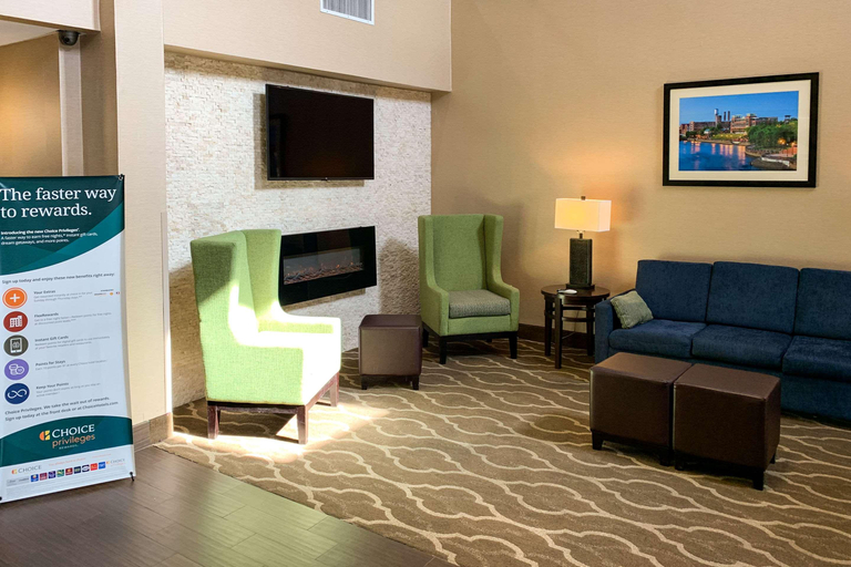 Public Area 2, Comfort Suites Columbus State University Area, Muscogee