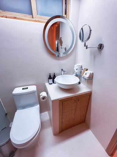 Bathroom 4, Xeno Hotel Boutique, Dist. Pochutla
