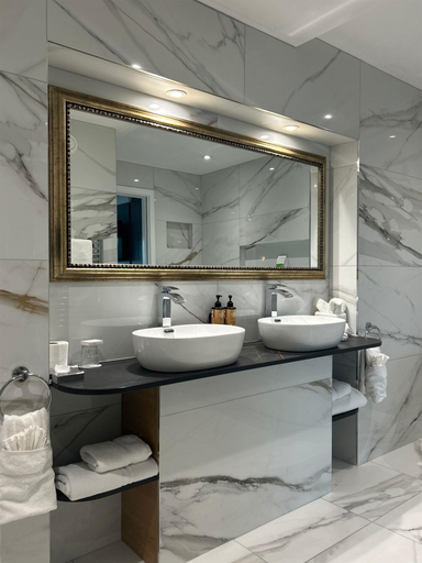 Bathroom 4, Fitzwilton Hotel