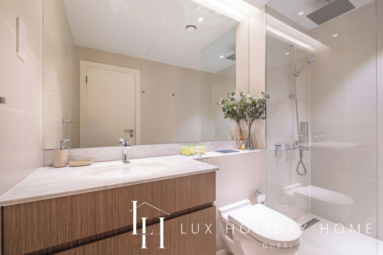 Bathroom, LUX The La Mer Sea View Suite 3, Dubai