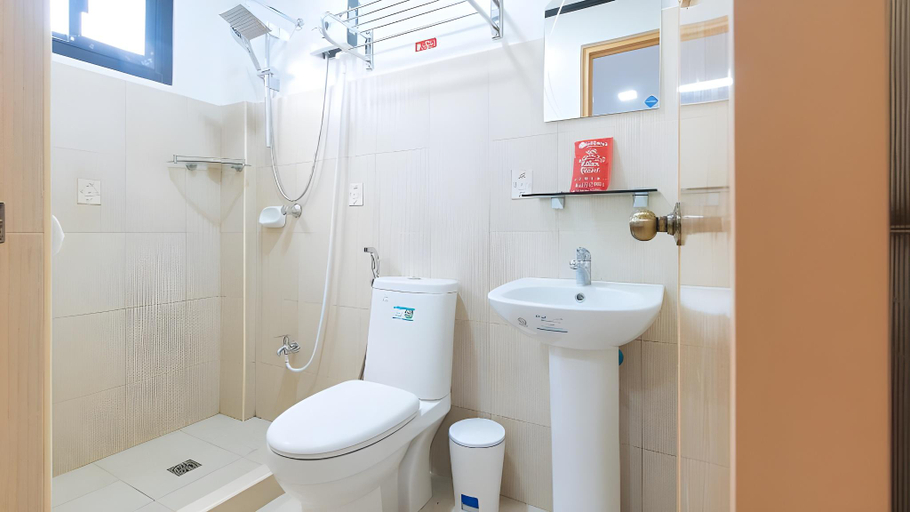 Bathroom, Reddoorz @ La Sefa Hotel And Resort Atimonan, Atimonan