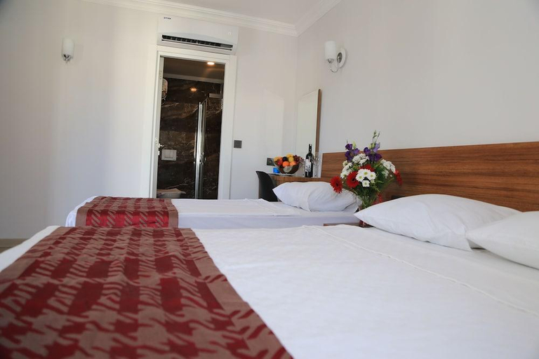 Bedroom 4, Modern Life Bodrum Hotel, Bodrum