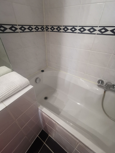Bathroom 5, La Ducale 'B&B', Oost-Vlaanderen