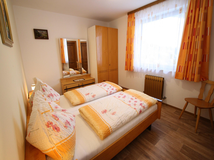 Bedroom 2, Apartment close to the ski area, Sankt Johann im Pongau
