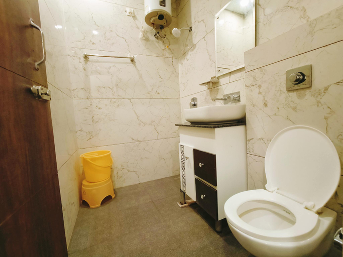 Bathroom 4, Hotel Bansal Paradise @ Golden Temple, Amritsar
