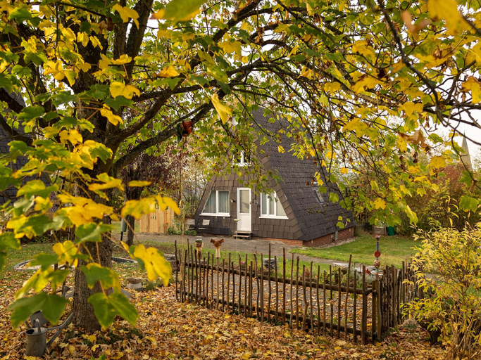 Exterior & Views, Ferienhaus in Bestwig mit privatem Garten, Hochsauerlandkreis