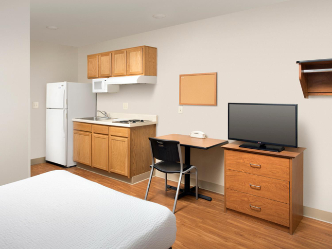 Bedroom 3, Extended Stay America Select Suites - Indianapolis - Plainfield, Hendricks