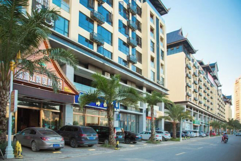 Exterior & Views 2, Lanmei Riverside Holiday Hotel, Xishuangbanna Dai