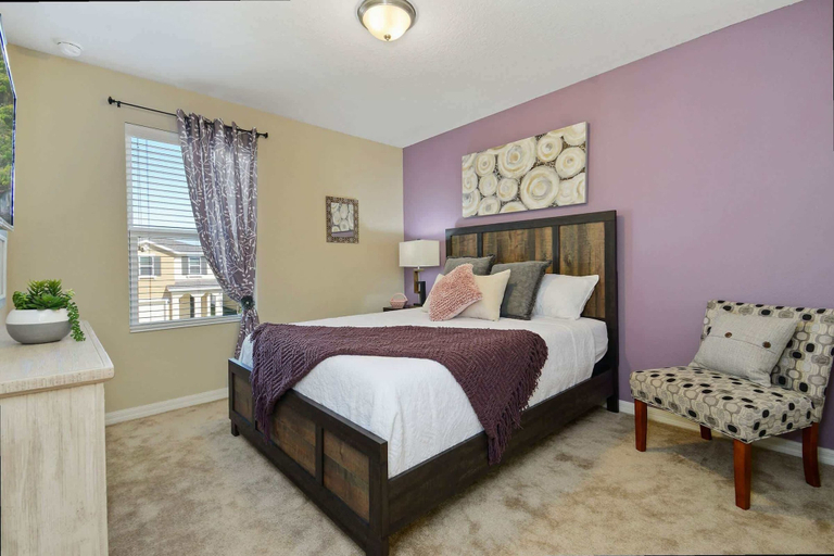Room 4, Resort-style 4BR Home Gated Community Near Disney, Osceola