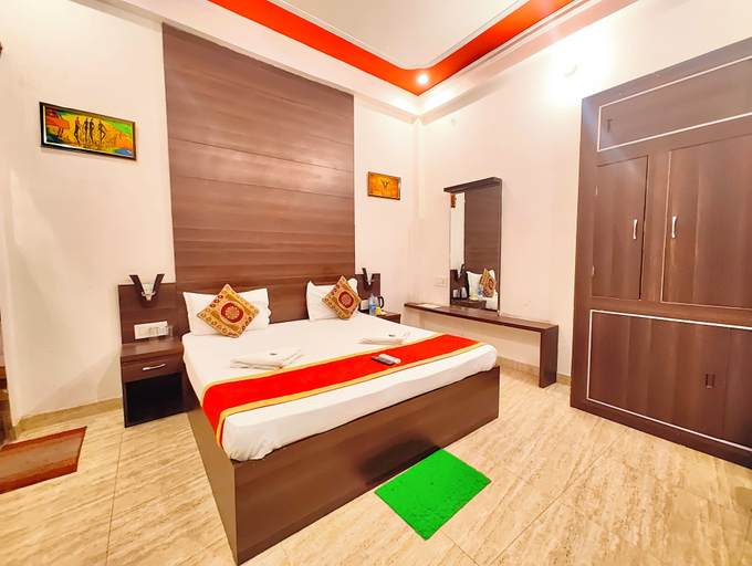 Sport & Beauty 1, Hotel Nirmala Palace Ayodhya Near Ram Mandir, Faizabad