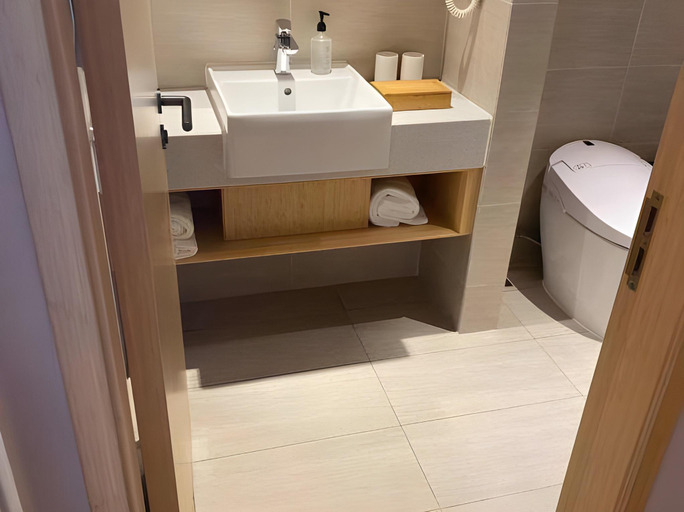 Bathroom 3, JI Hotel Shanghai Hongqiao Airport, Shanghai