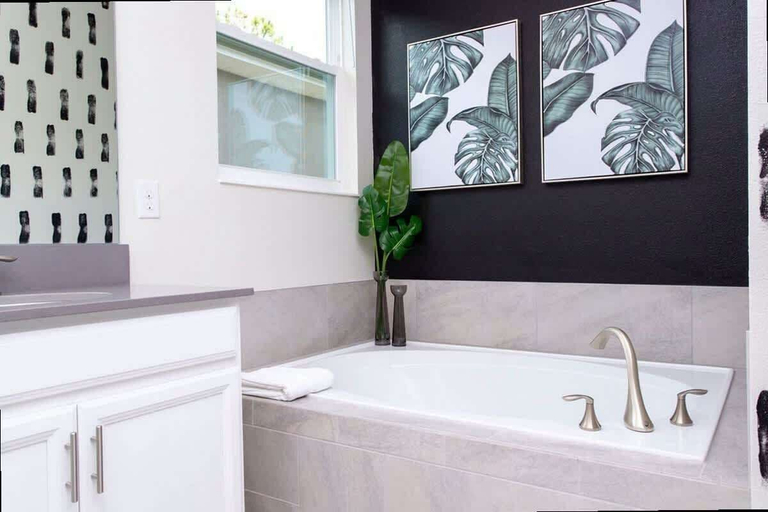 Room 3, Family 5BD Spa Pool Game Loft Near Disney, Osceola