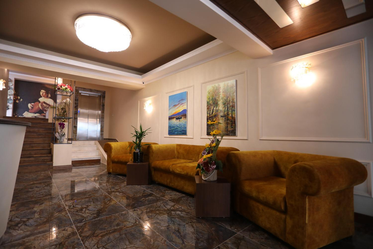Others 5, British Hotel Pogradec, Pogradecit