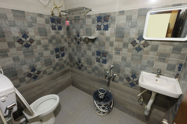 Bathroom 3, SBHS Homestay - Vrushabadri, Chittoor