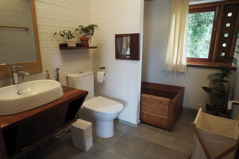 Bathroom 4, Émai Valley, Đà Lạt