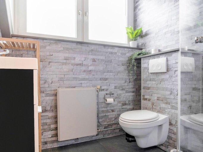 Bathroom 3, Chalet in Ulestraten near Maastricht, Meerssen