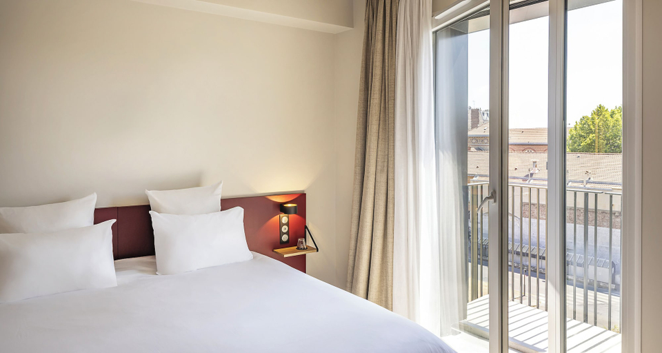 Bedroom 5, Best Western 11BAUER Paris Saint-Ouen, Seine-Saint-Denis