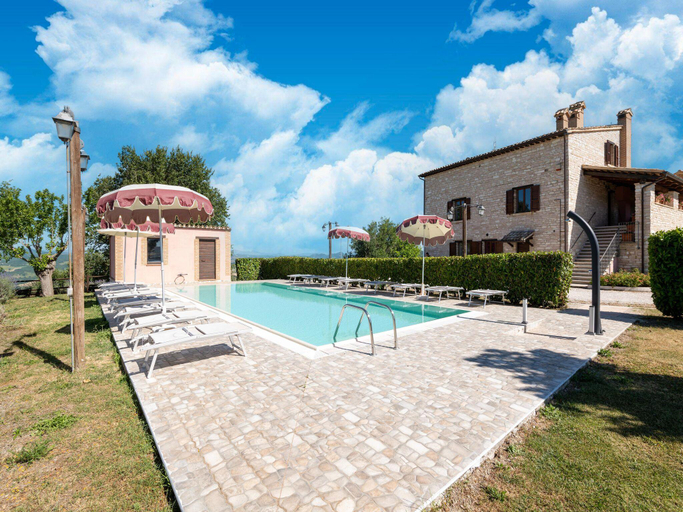Sport & Beauty 4, Country House in Marche with Pool  Views, Pesaro E Urbino