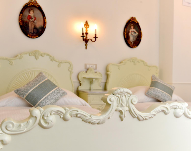 Bedroom, Royal Hotel, Varna