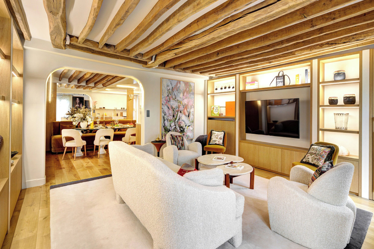 Living area 3, Champs Elysees AC Luxe with Terrace, Paris