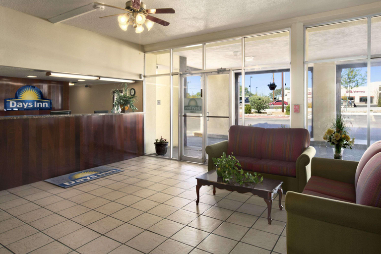 Public Area 2, Days Inn By Wyndham Santa Fe New Mexico, Santa Fe