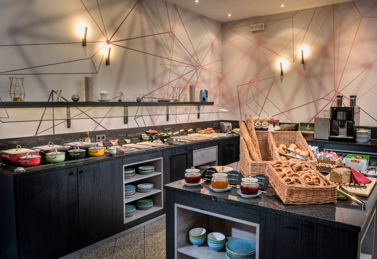 Food & Drinks 5, Sunday Hotel München Airport, Erding
