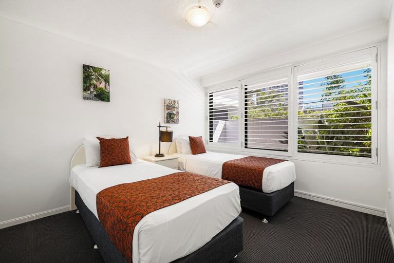 Bedroom 2, South Pacific Plaza, Gold Coast