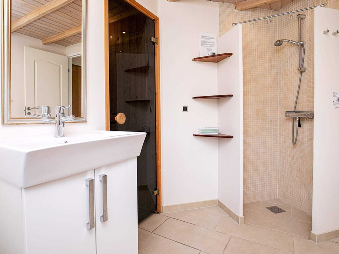 Bathroom 3, 5 Star Holiday Home in Lemvig, Lemvig