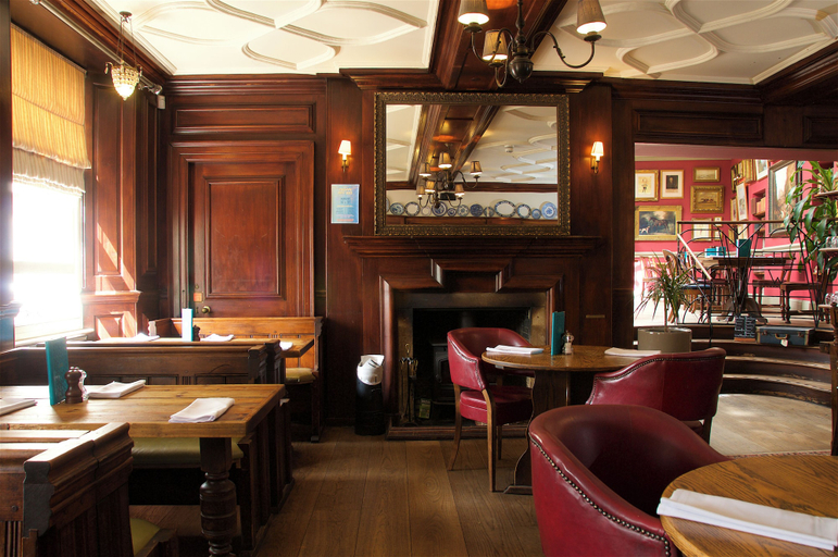 Food & Drinks 5, Crown Hotel, Dorset