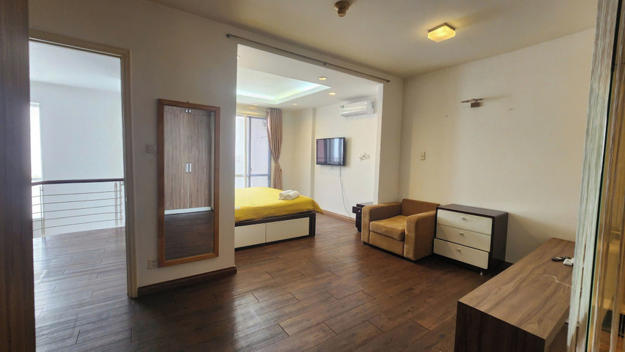 Bedroom 2, Central Garden Building - D1 Centre, District 1