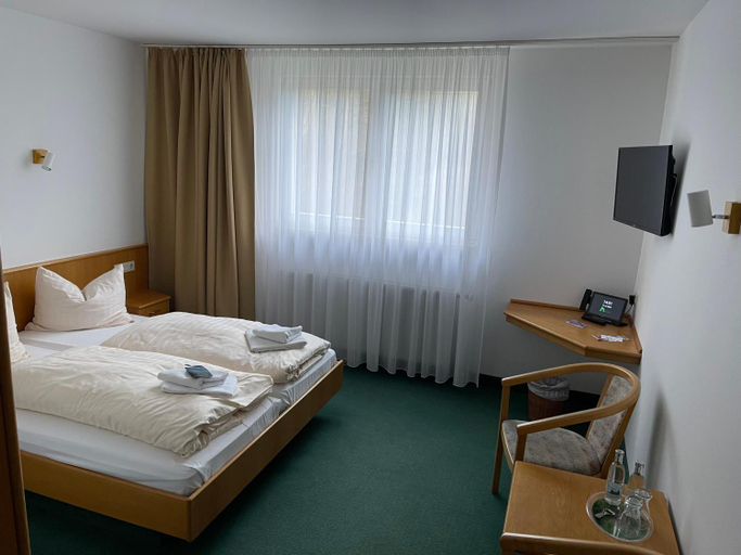 Bedroom 3, Waldhotel Linzmuhle, Saale-Holzland-Kreis