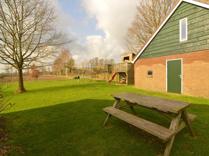 Others 4, Farmhouse in Dalfsen near Forest Trails, Dalfsen