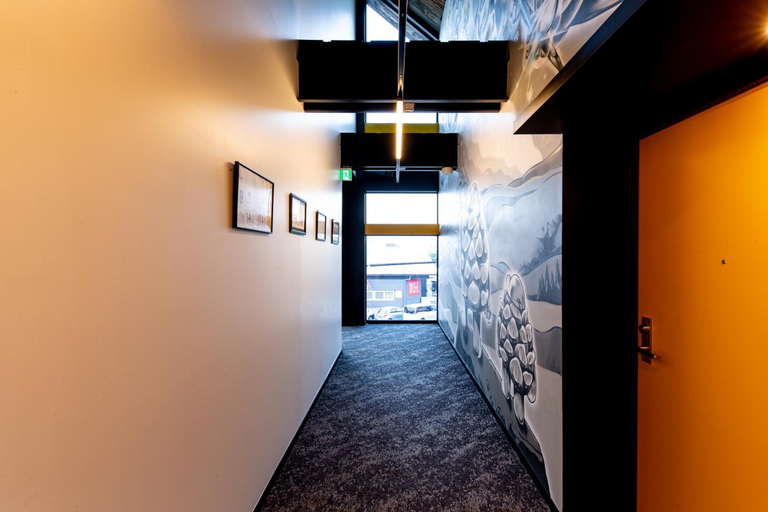 Others 4, The Villa & Barrel Lounge, Shizuoka