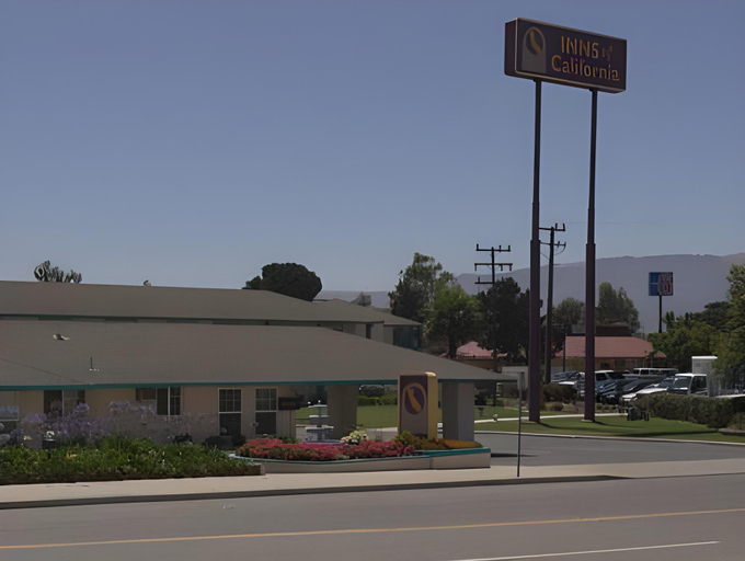 Exterior & Views 3, Inns of California Salinas, Monterey