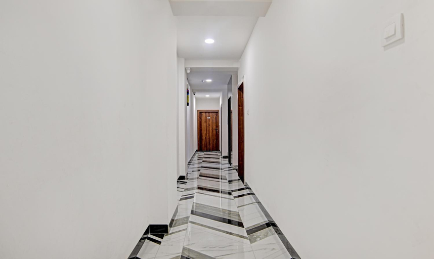 Public Area 3, Itsy Hotels Phoenix, Indore
