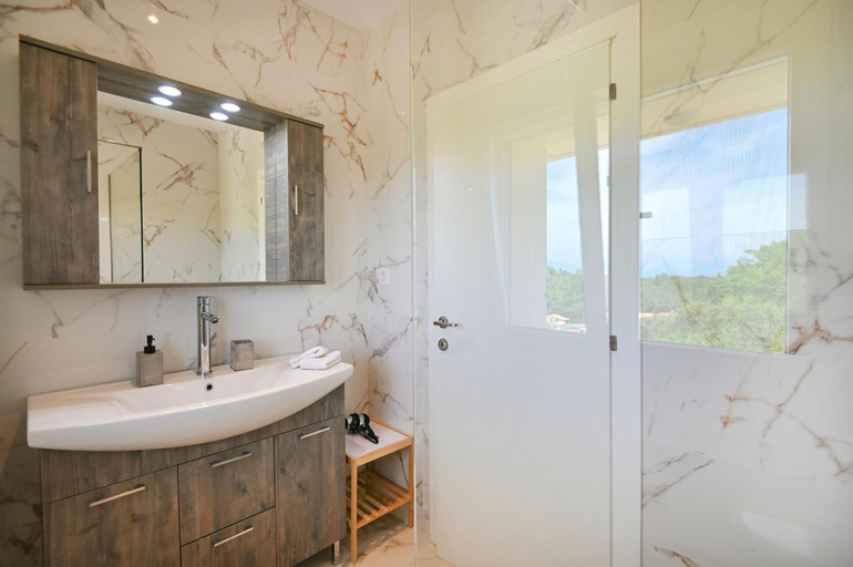 Bathroom 4, Villa Villekulla, Ionian Islands