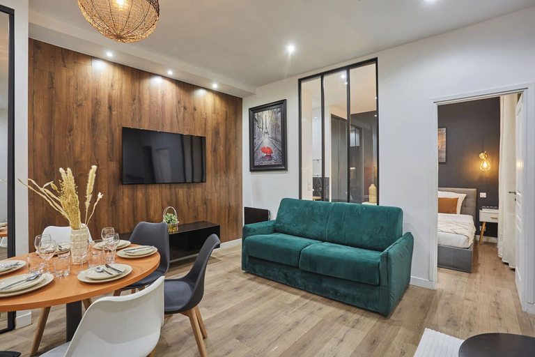 Living area 3, Sublime flat in the centre of Paris Montorgueil, Paris