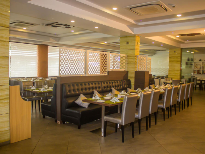 Food & Drinks 5, Club Mahindra Hatgad, Nashik