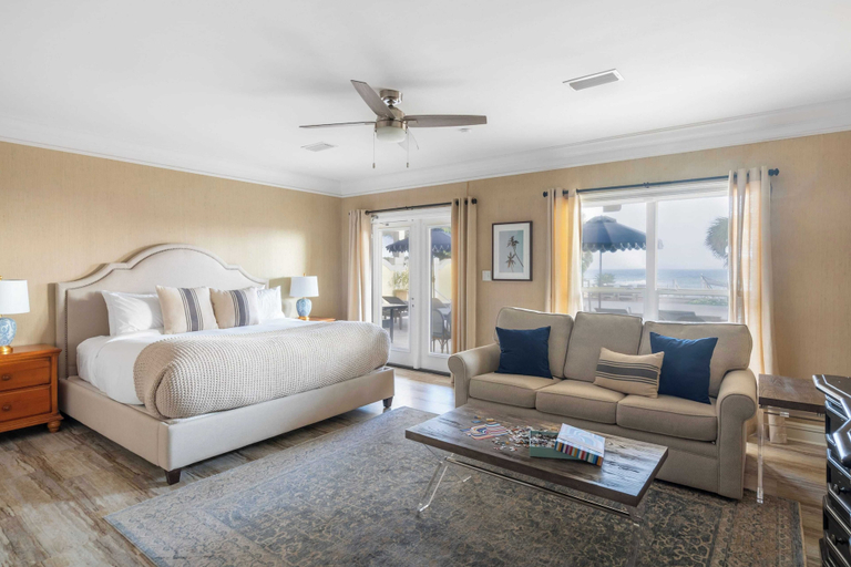 Bedroom 3, Promenade by Avantstay Beach Front Mansion w/ Breathtaking Views & Pool!, Walton