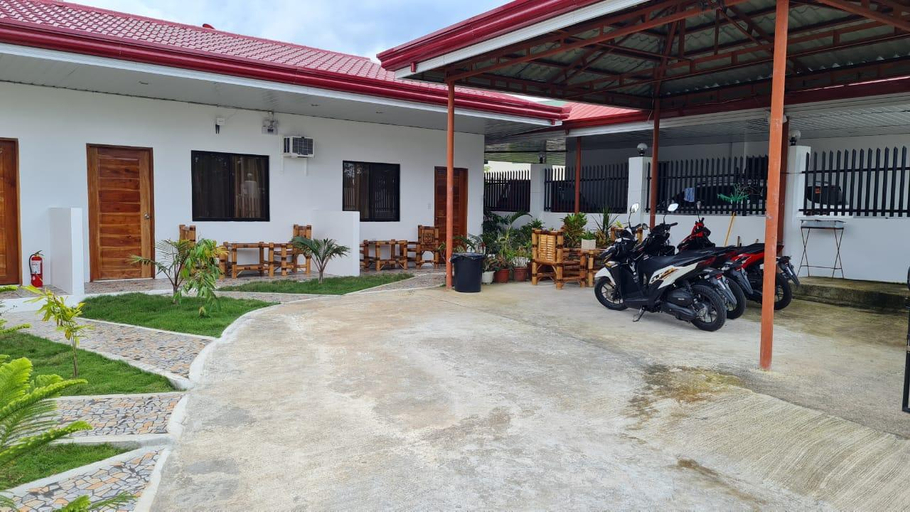 Others 4, Babas Guesthouse, Moalboal