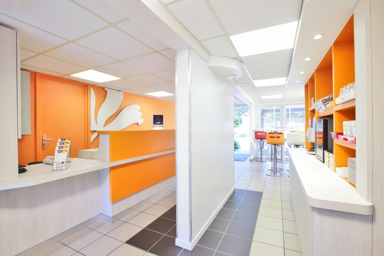 Public Area 3, Premiere Classe Villejust - ZA Courtaboeuf, Essonne