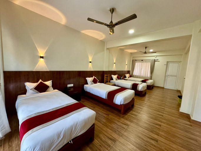 Others 4, Hotel Sandalwood, Gandaki