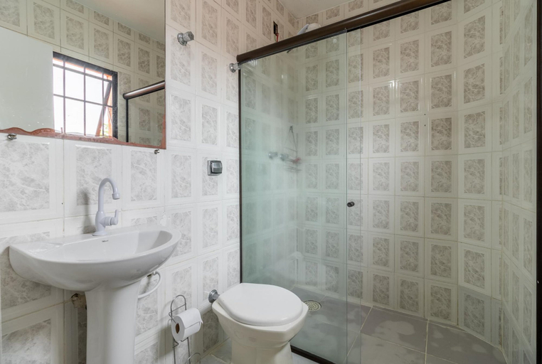 Room 2, Casapernambuco 100mts da Praia, Guarujá
