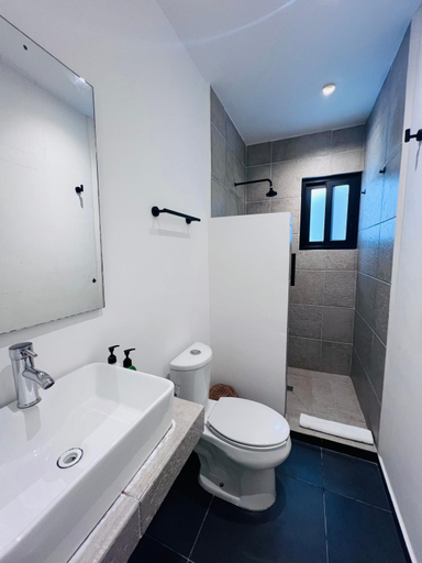 Bathroom 3, Digital Nomads Hotel & Co-Living, Cozumel