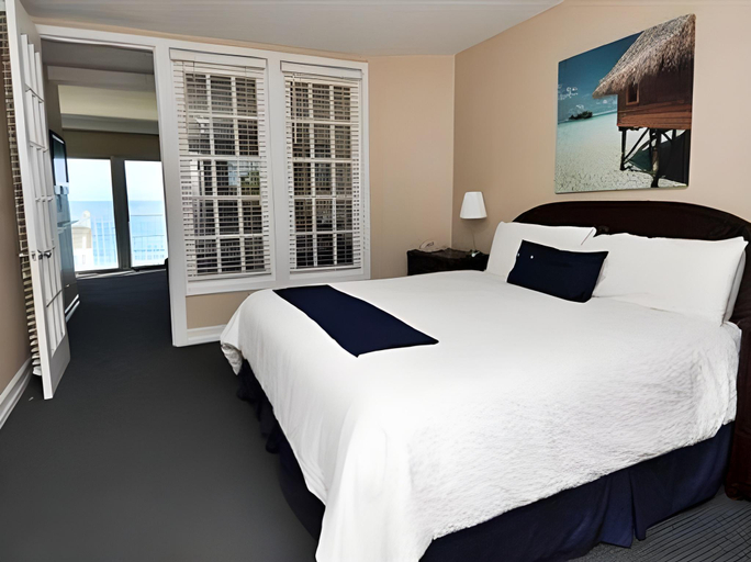 Bedroom 3, Sun Tower Hotel & Suites on the Beach, Broward