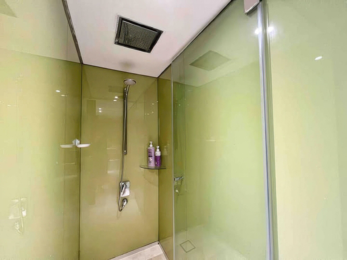 Bathroom 5, Staycation Sky Suites, Kuala Lumpur