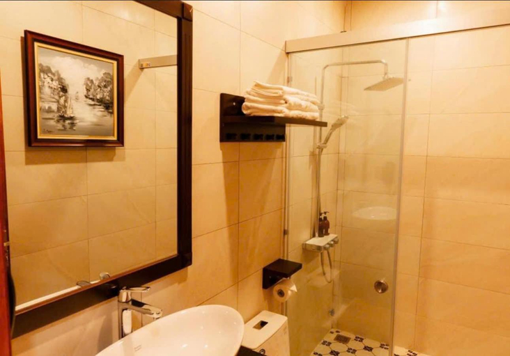 Bathroom 3, 75 Garden INN , Huế