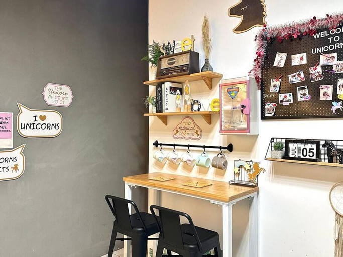 Food & Drinks 5, Unicorn Fairy Theme 2BR A/port Suite# Straits Intl, Penang Island