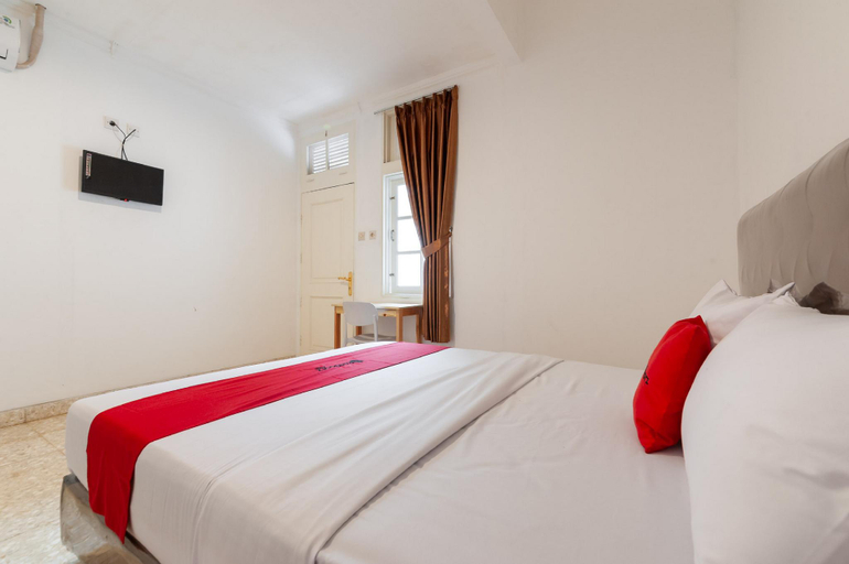 Bedroom 9
