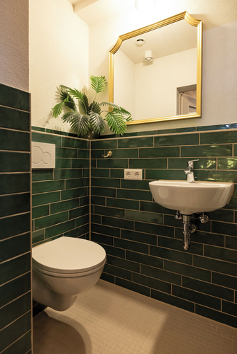 Bathroom 5, Das Viertel, Freiburg im Breisgau